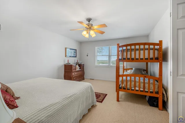 $599,999 | 845 C Street, Centralia, KS 66415