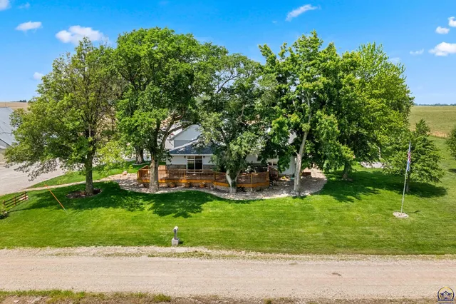 $599,999 | 845 C Street, Centralia, KS 66415