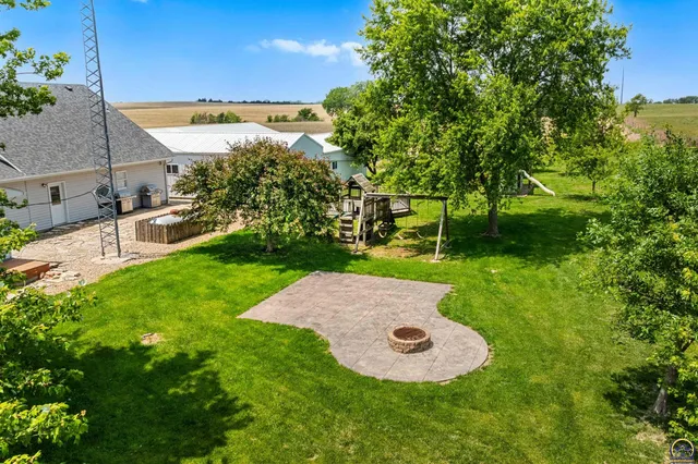 $599,999 | 845 C Street, Centralia, KS 66415