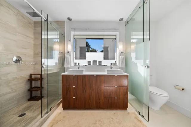 $3,000,000 | 45 Southwest 19th Road, Miami, FL 33129