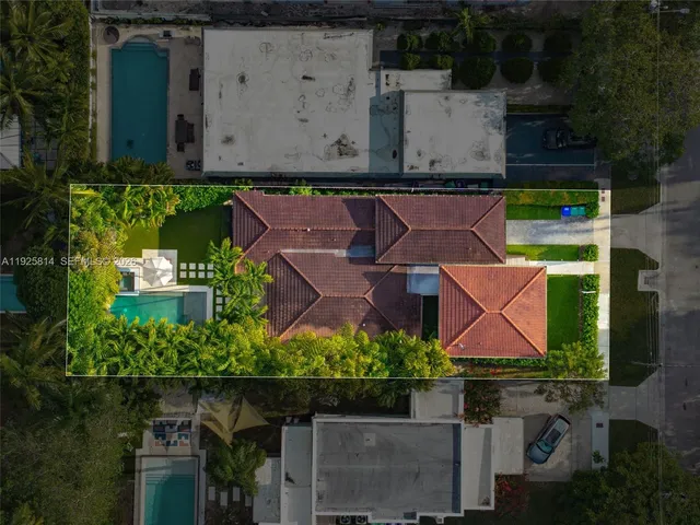 $3,000,000 | 45 Southwest 19th Road, Miami, FL 33129