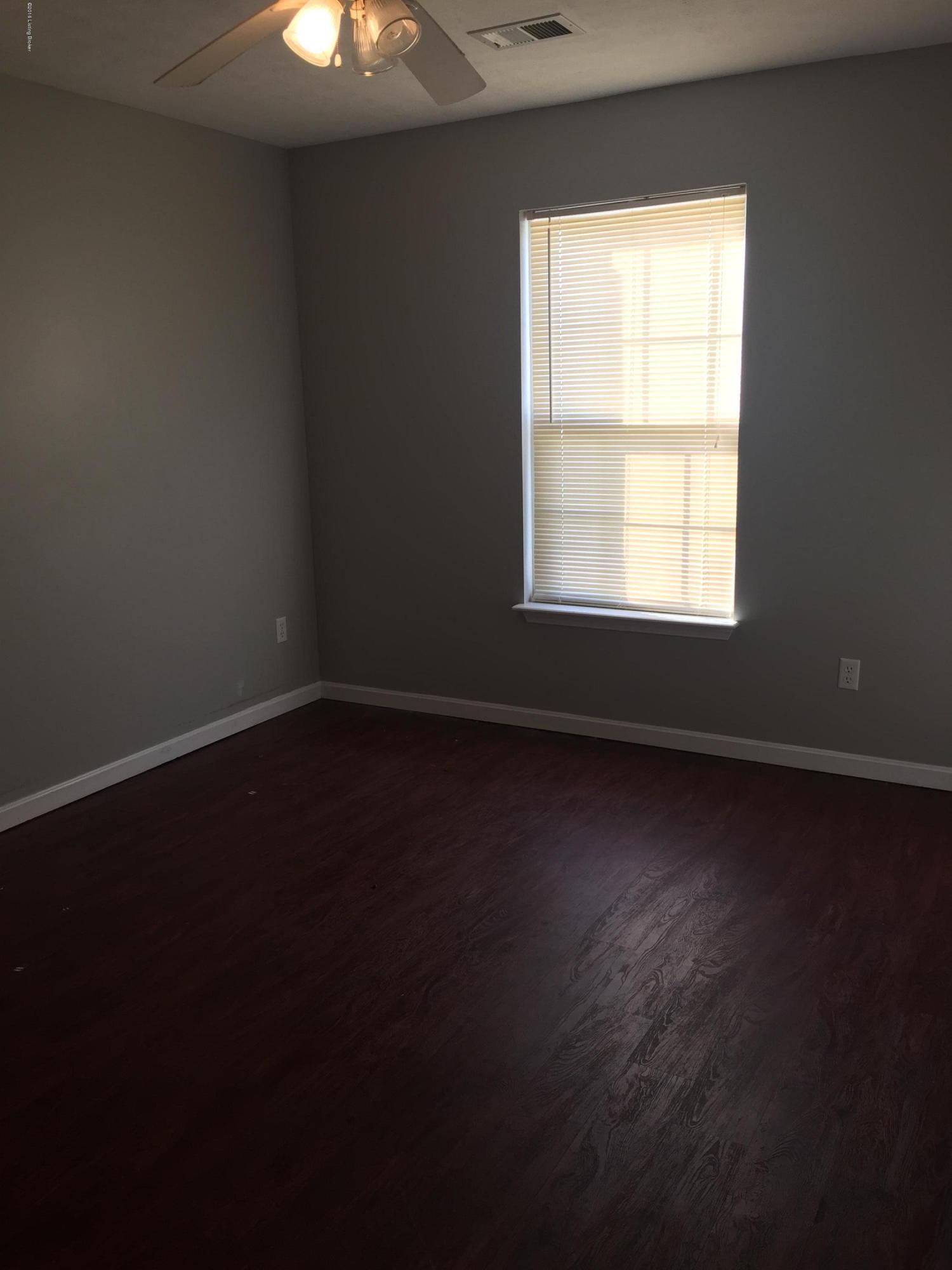 10101 Lancewood Road Louisville, KY 40229 - Photo 5 of 13 Bedroom 2