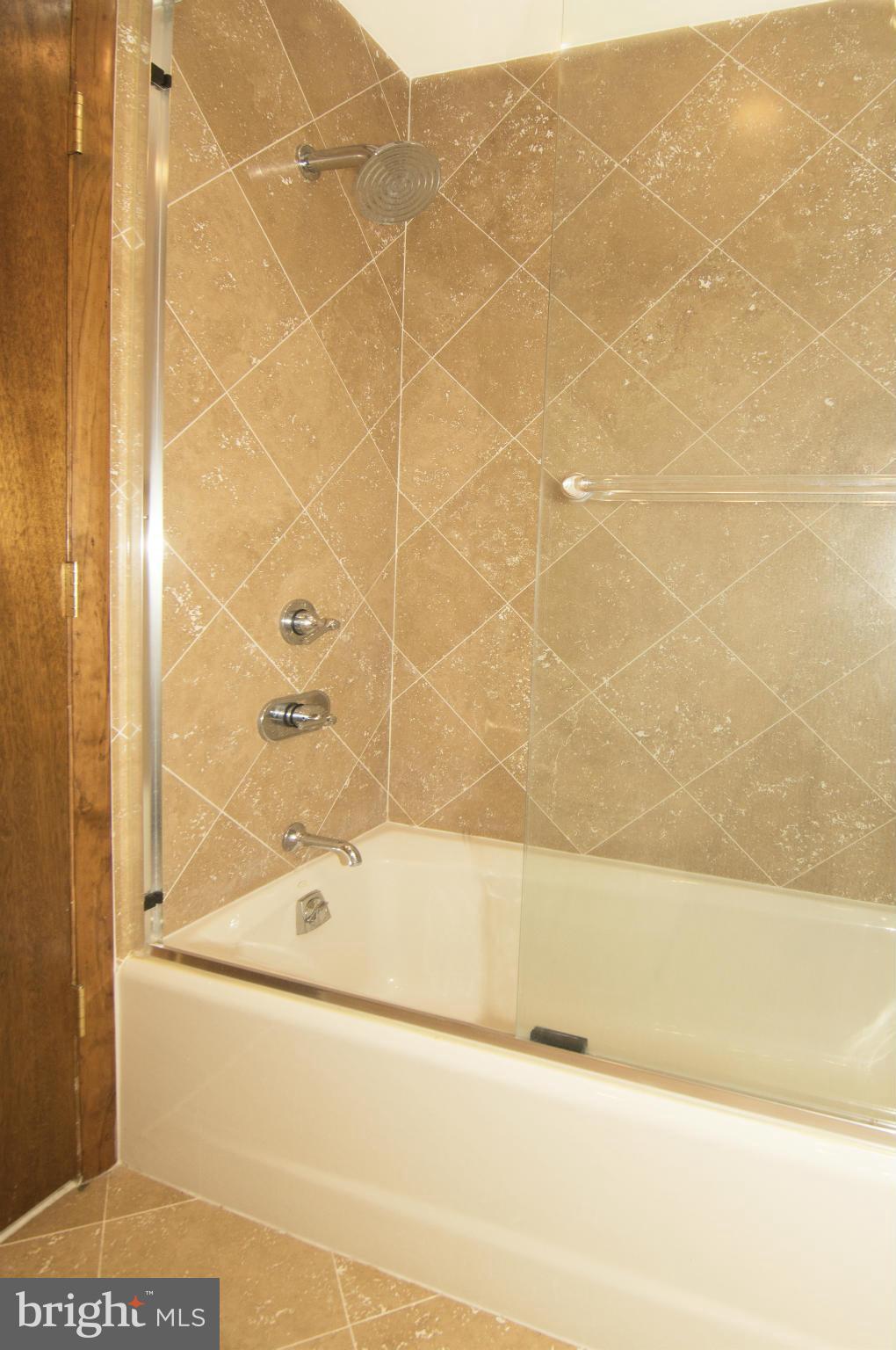 13815 Cuba Road Cockeysville, MD 21030 - Photo 23 of 30 Bath (Master)