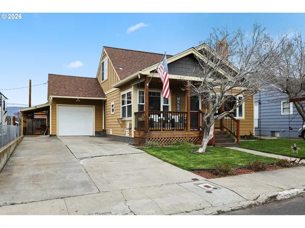 $450,000 | 1625 East 13th Place, The Dalles, OR 97058