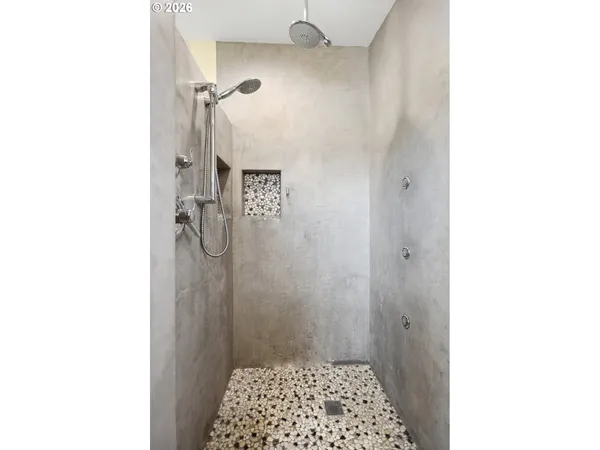 $450,000 | 1625 East 13th Place, The Dalles, OR 97058