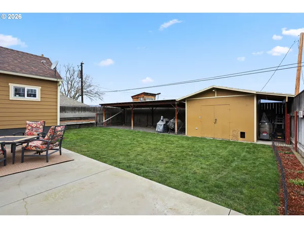 $450,000 | 1625 East 13th Place, The Dalles, OR 97058