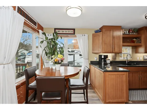 $450,000 | 1625 East 13th Place, The Dalles, OR 97058