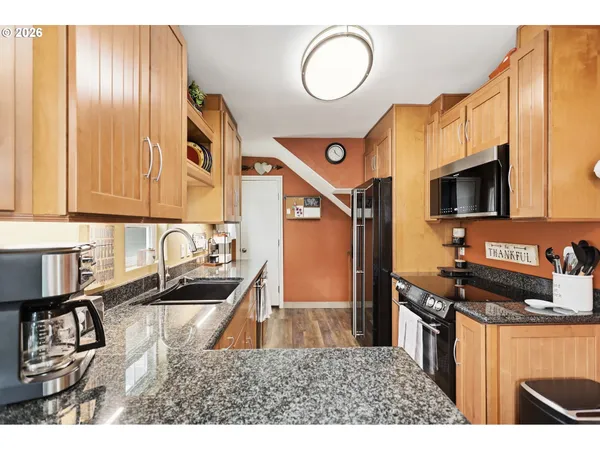 $450,000 | 1625 East 13th Place, The Dalles, OR 97058