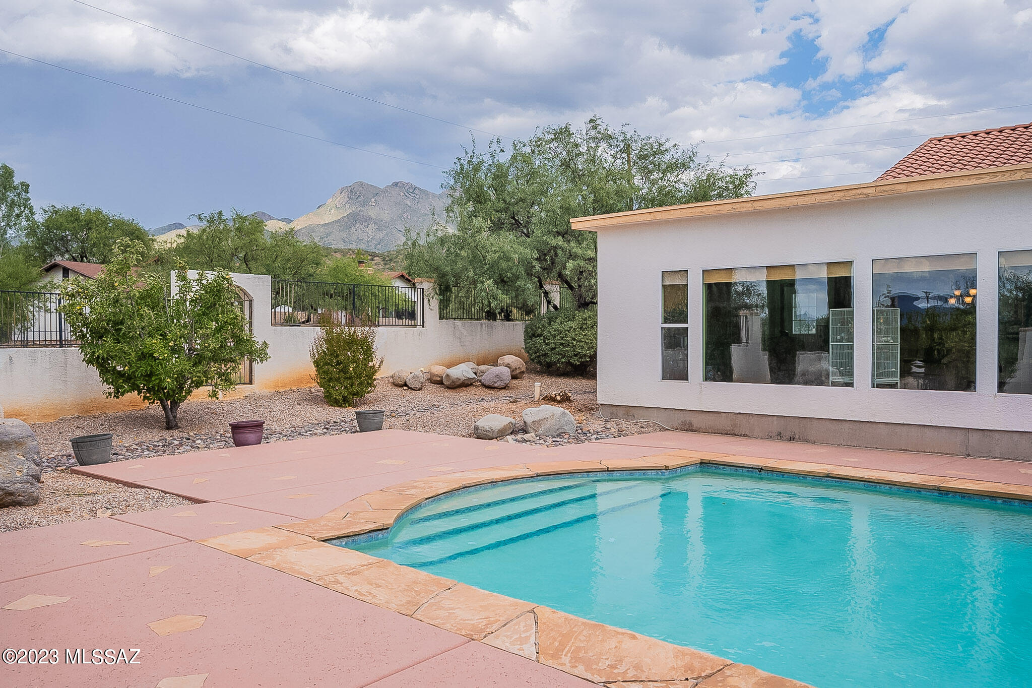 196 Círculo Silva Rio Rico, AZ 85648 - Photo 28 of 33