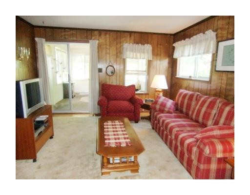 3385 Beaumont Road Ann Arbor, MI 48105 - Photo 3 of 10 Photo 3