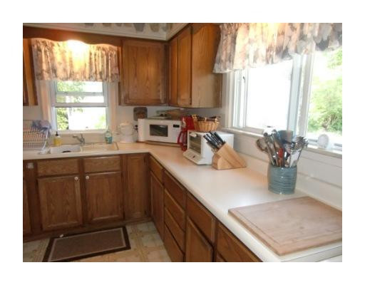 3385 Beaumont Road Ann Arbor, MI 48105 - Photo 5 of 10 Photo 5