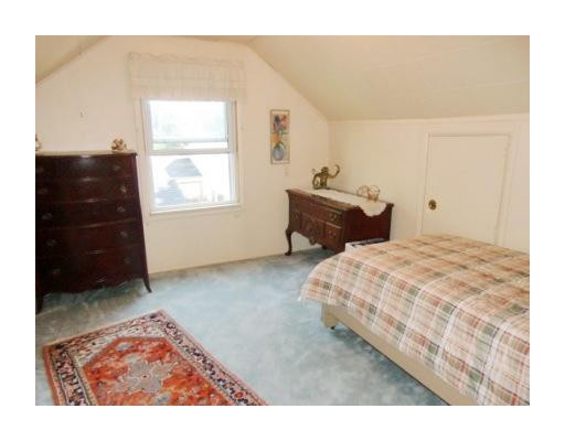 3385 Beaumont Road Ann Arbor, MI 48105 - Photo 7 of 10 Photo 7