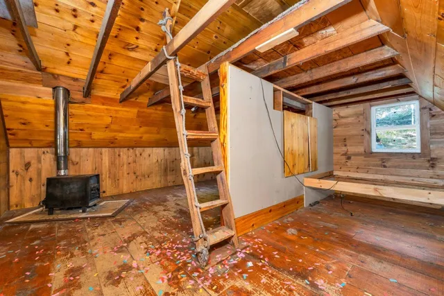 $240,500 | 150 Kinsman Highway, Grafton, NH 03240