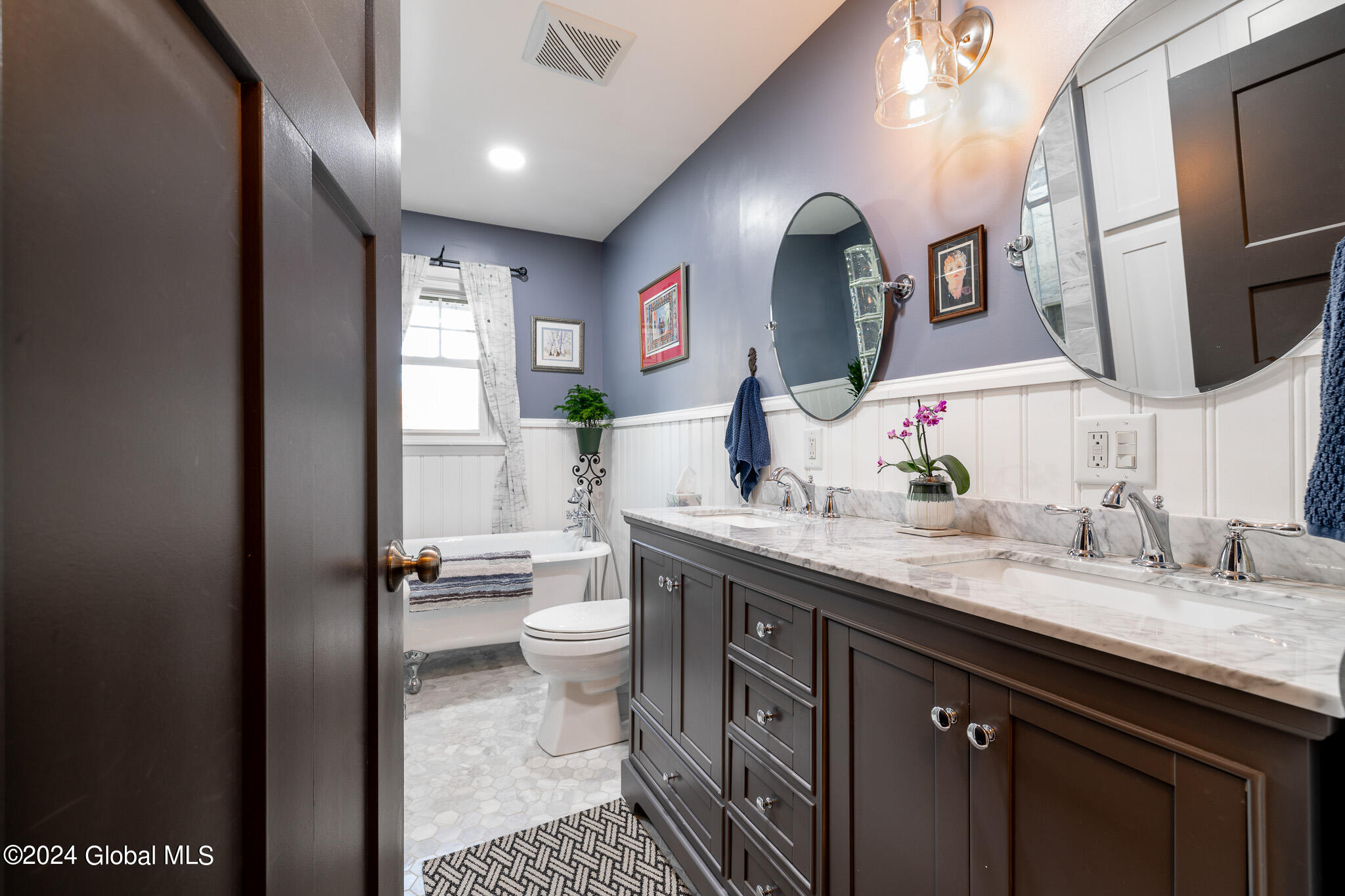 34 Delmar Place Bethlehem, NY 12054 - Photo 17 of 38 IMG_7206