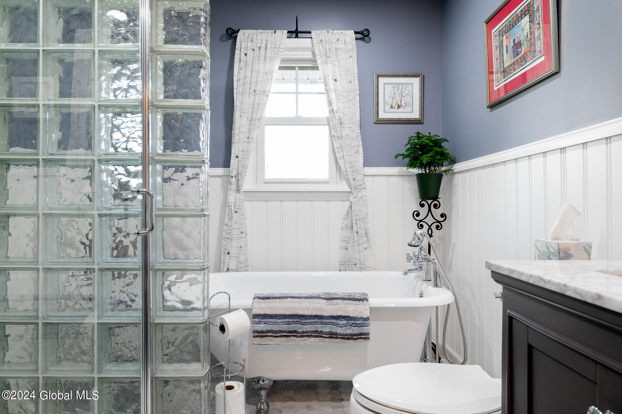 34 Delmar Place Bethlehem, NY 12054 - Photo 18 of 38 IMG_7211