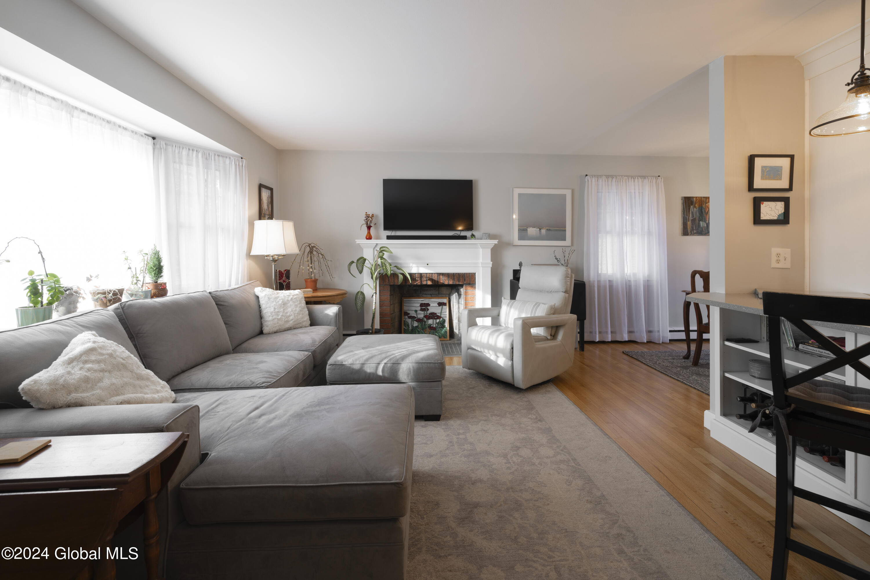 34 Delmar Place Bethlehem, NY 12054 - Photo 3 of 38 IMG_7039