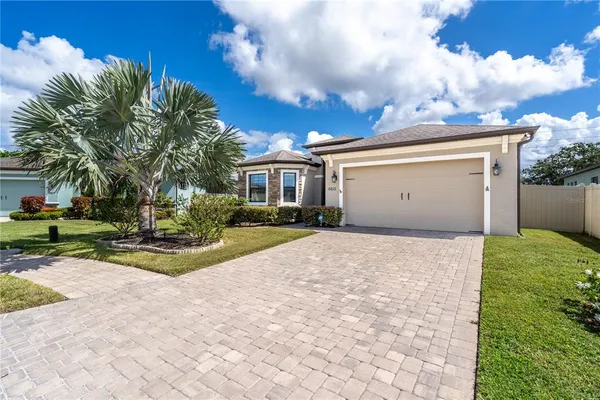 $3,350 | 6615 35th Court East, Sarasota, FL 34243