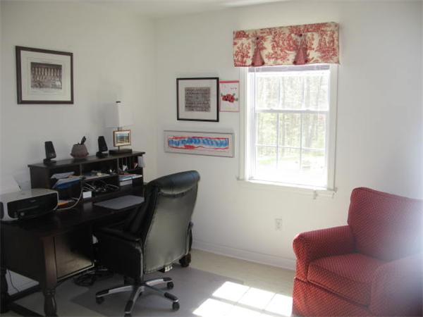 56 Ellsworth Road Rowley, MA 01969 - Photo 8 of 27