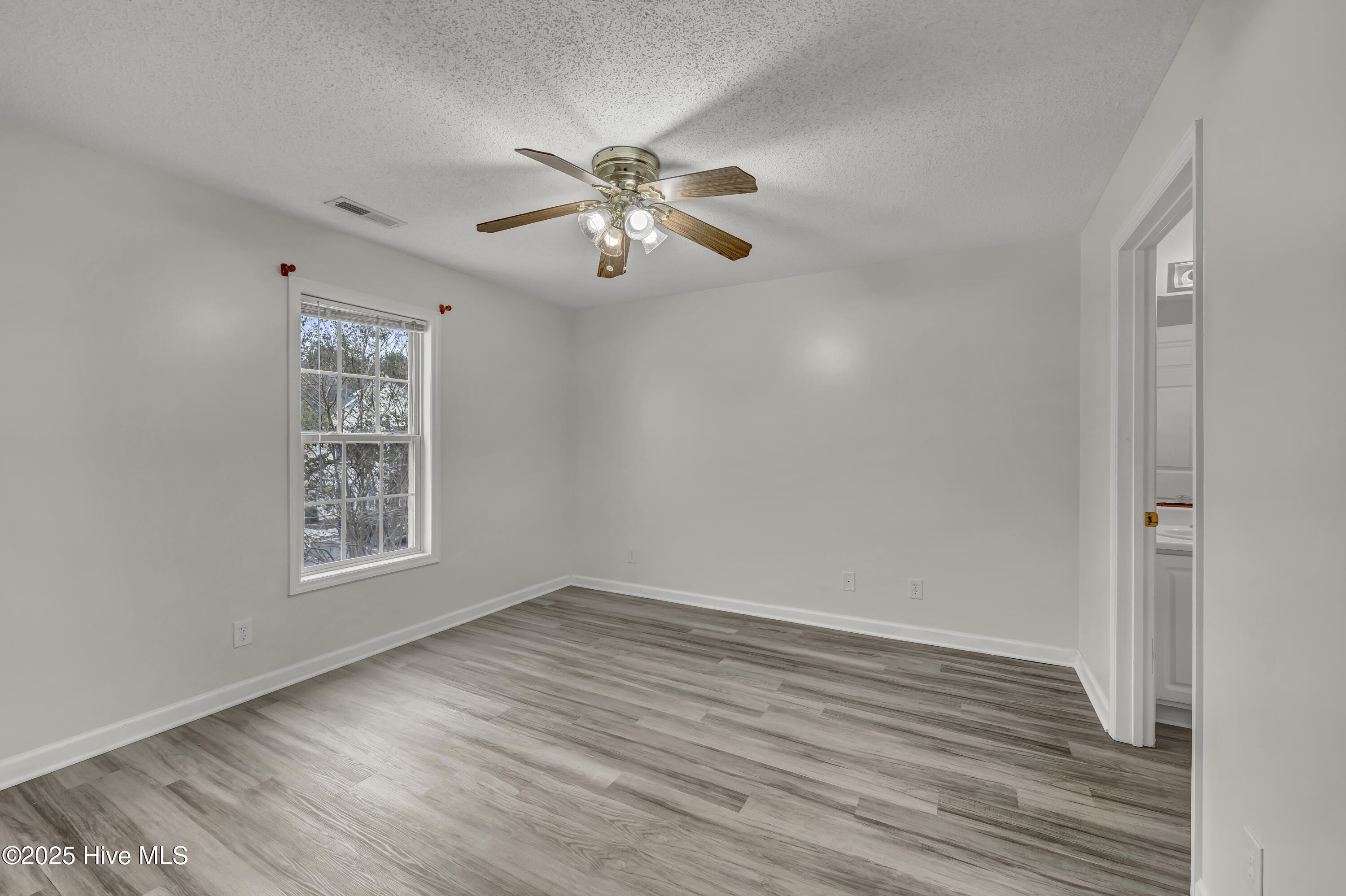 5012 Hunters Trail, Unit 7 Wilmington, NC 28405 - Photo 15 of 32 IMG_7176