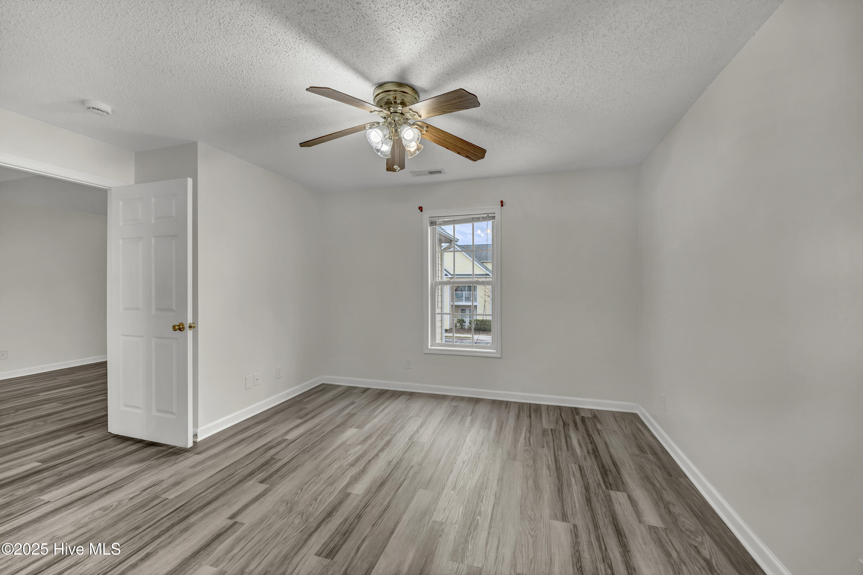 5012 Hunters Trail, Unit 7 Wilmington, NC 28405 - Photo 16 of 32 IMG_7179