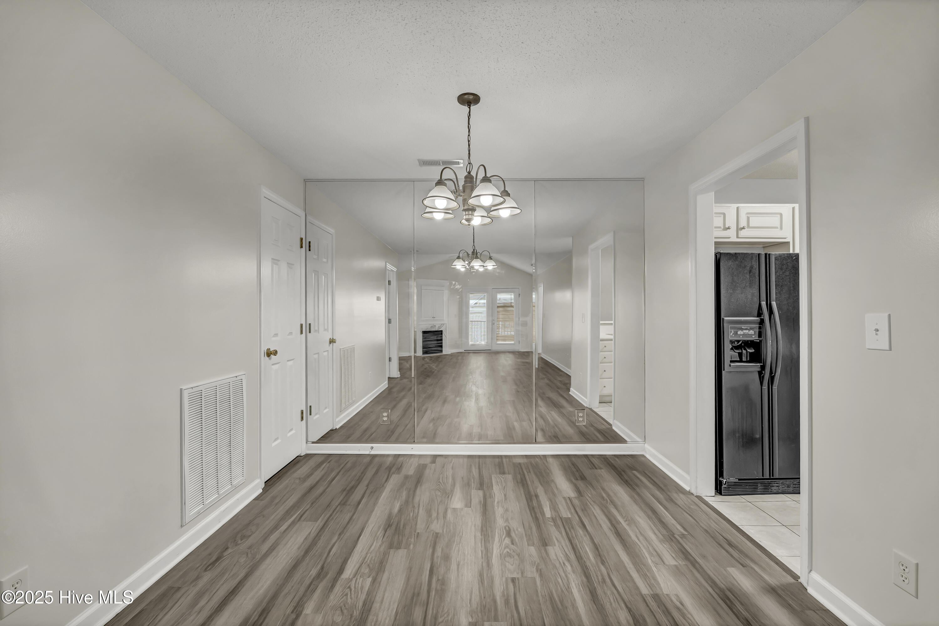 5012 Hunters Trail, Unit 7 Wilmington, NC 28405 - Photo 10 of 32 IMG_7221