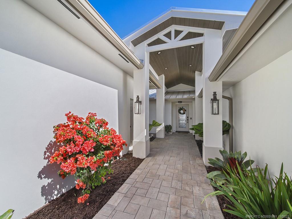 1254 Southwest Dyer Point Road Palm City, FL 34990 - Photo 4 of 50 Gallery Image 4