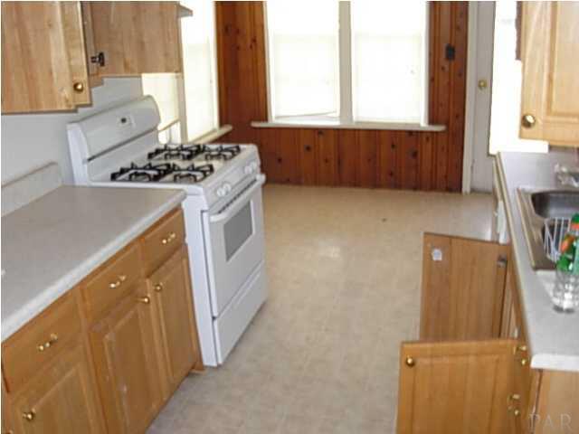 420 Labree Road Pensacola, FL 32507 - Photo 6 of 7