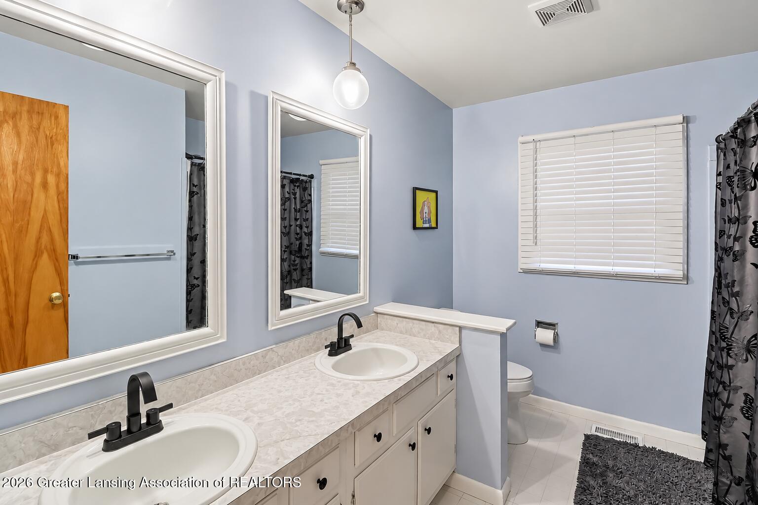 420 John R Street East Lansing, MI 48823 - Photo 11 of 16 john r bathroom