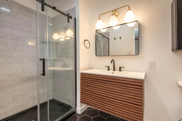 $234,400 | 9401 South Pointe Retreat Drive, Bloomington, IN 47401
