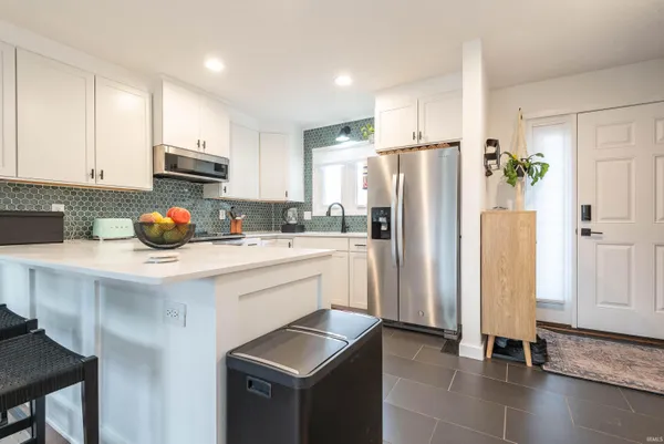 $234,400 | 9401 South Pointe Retreat Drive, Bloomington, IN 47401