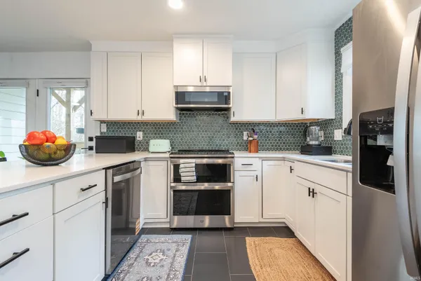 $234,400 | 9401 South Pointe Retreat Drive, Bloomington, IN 47401