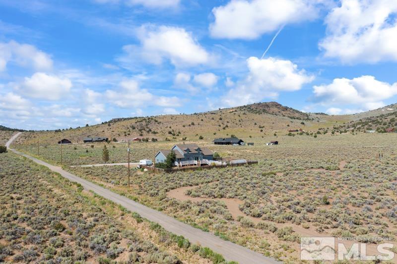 2920 Bullfrog Road Reno, NV 89521 - Photo 35 of 40 a view of a large building