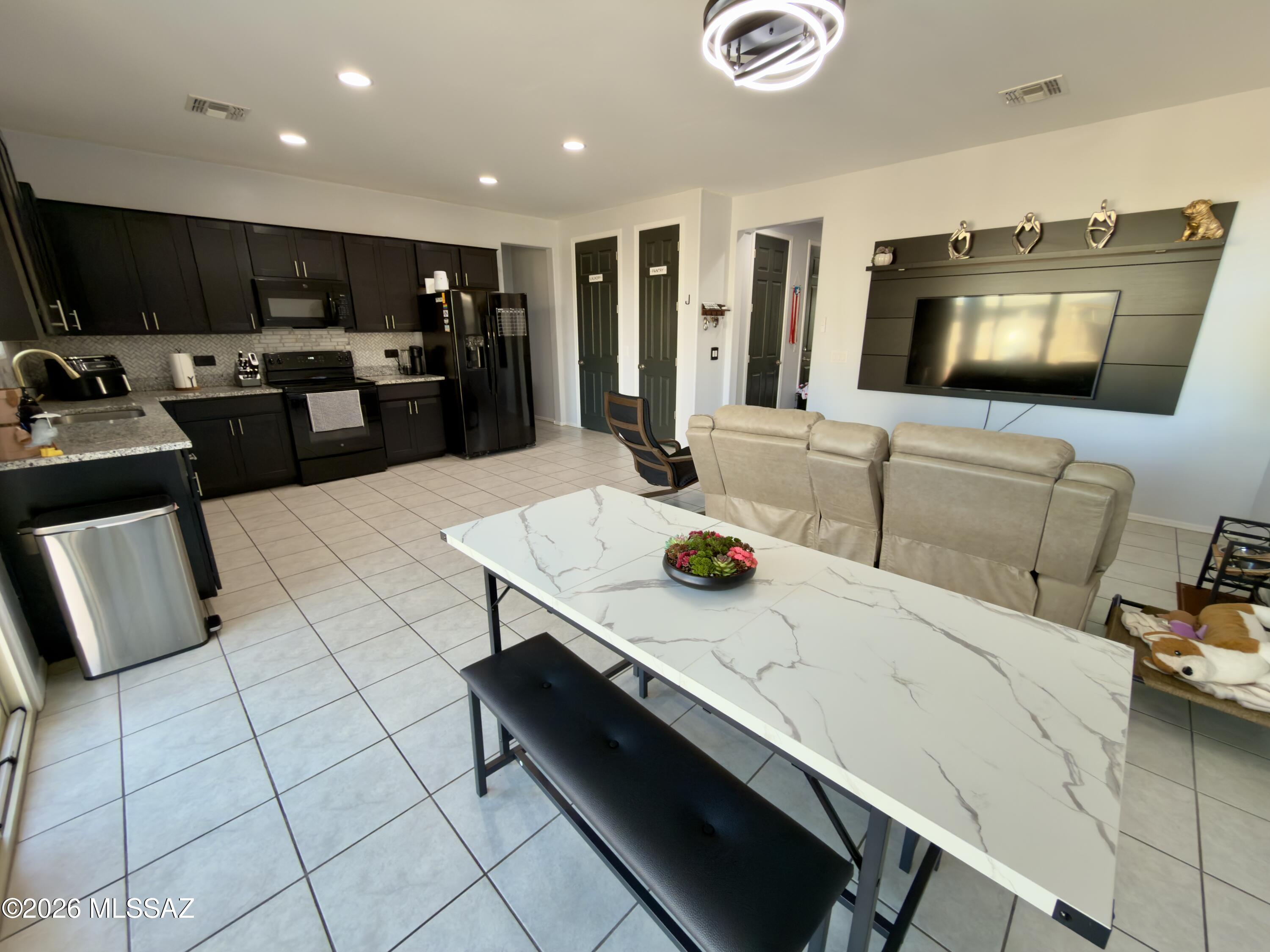 21380 East Treasure Road Red Rock, AZ 85145 - Photo 12 of 37
