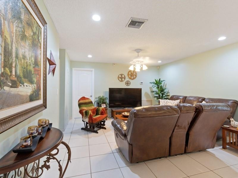 20431 Southwest 49th Court Southwest Ranches, FL 33332 - Photo 16 of 30 Photo 16