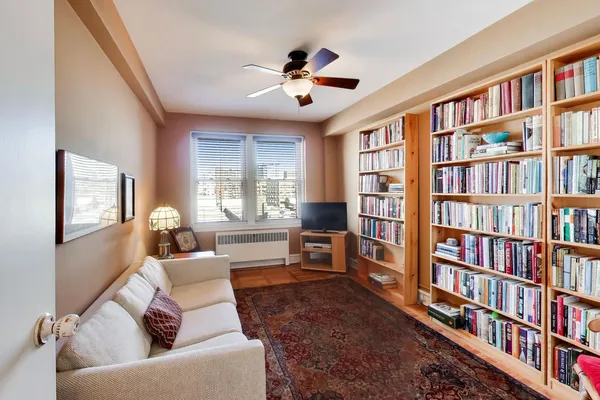 $549,000 | 1585 Ridge Avenue, Unit 505, Evanston, IL 60201