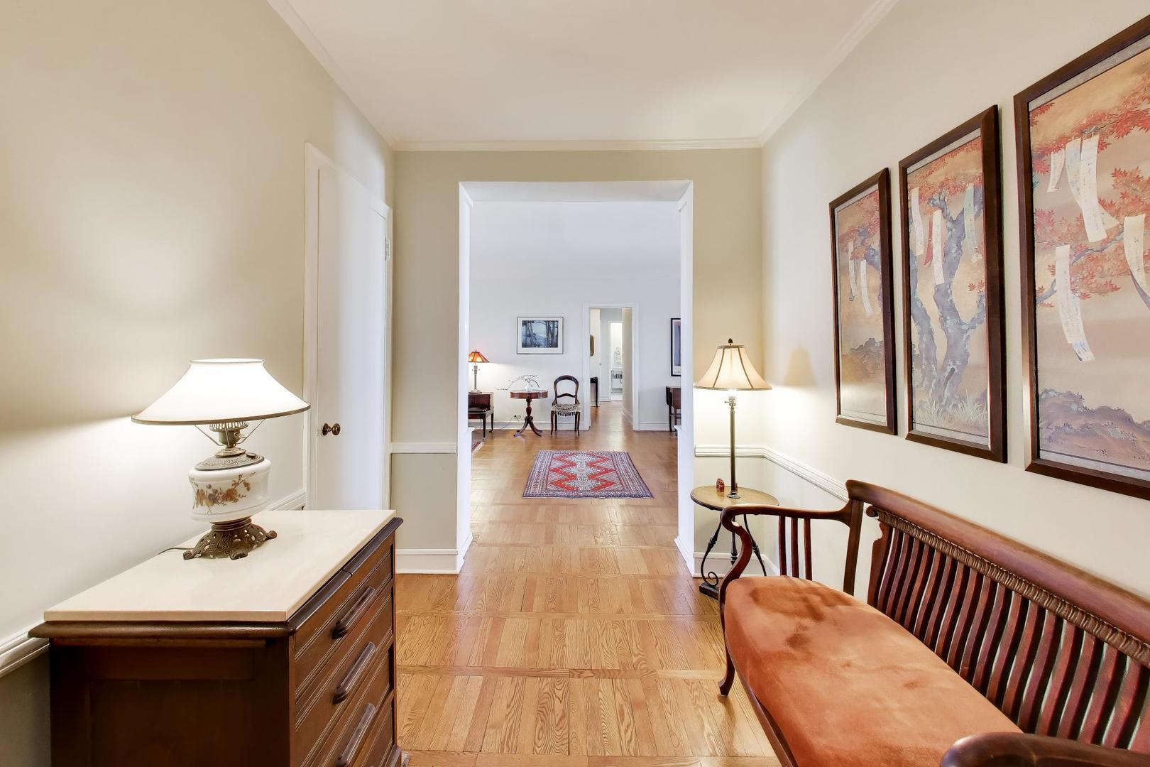 1585 Ridge Avenue, Unit 505 Evanston, IL 60201 - Photo 7 of 27