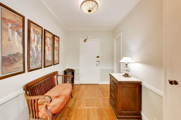 $549,000 | 1585 Ridge Avenue, Unit 505, Evanston, IL 60201
