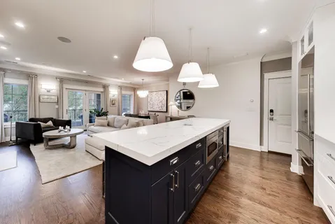 $1,400,000 | 1955 North Halsted Street, Unit 2, Chicago, IL 60614