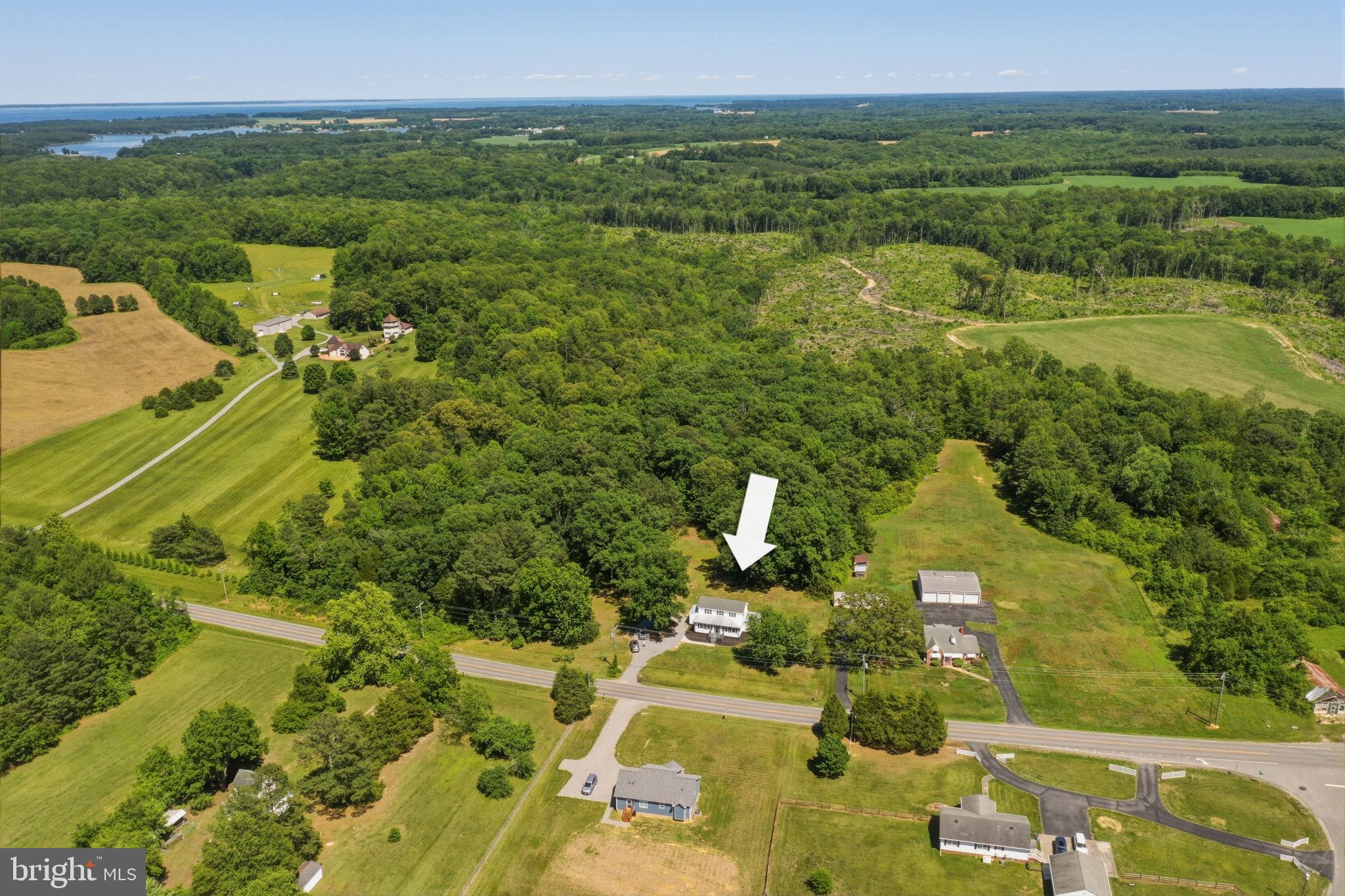 2426 Hampton Hall Road Callao, VA 22435 - Photo 11 of 41