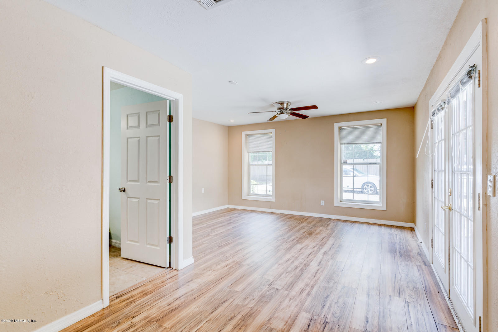11320 Guinn Road Jacksonville, FL 32218 - Photo 9 of 17 11320 Guinn Guest Suite