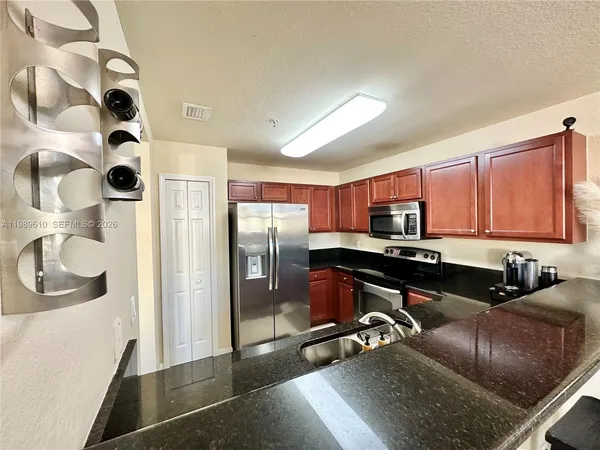 $2,990 | 11403 Northwest 89th Street, Unit 219, Doral, FL 33178