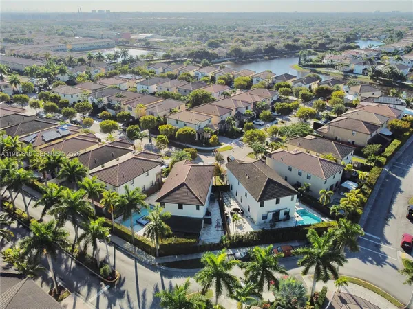 $2,990 | 11403 Northwest 89th Street, Unit 219, Doral, FL 33178