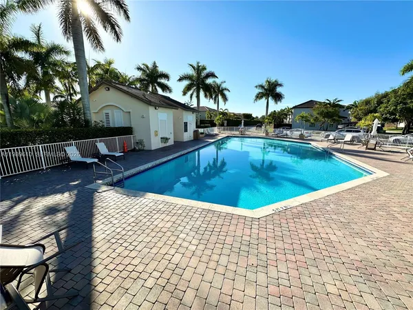 $2,990 | 11403 Northwest 89th Street, Unit 219, Doral, FL 33178