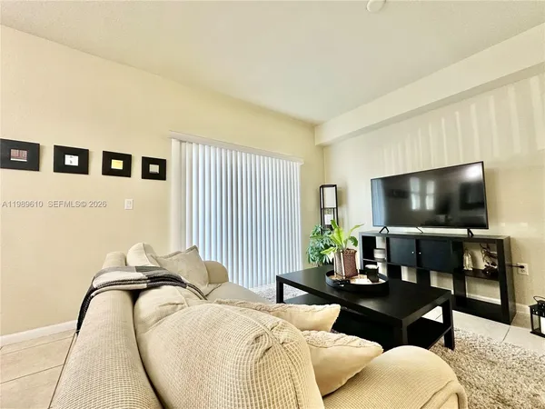 $2,990 | 11403 Northwest 89th Street, Unit 219, Doral, FL 33178