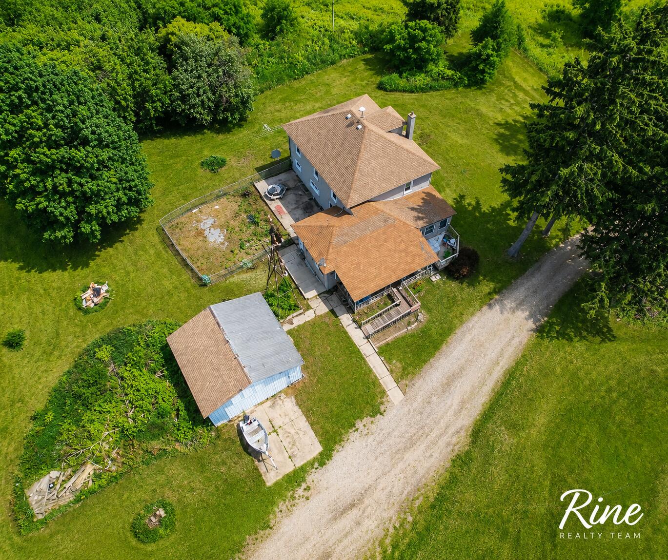 10137 North Shaytown Road Mulliken, MI 48861 - Photo 14 of 40 26404F2F-97E4-497B-A877-954CC568B367