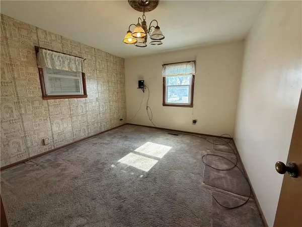 $262,000 | 792 South 196th Street, Pittsburg, KS 66762