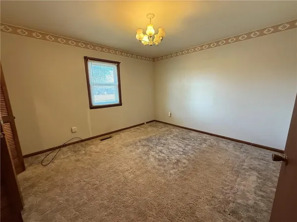 $262,000 | 792 South 196th Street, Pittsburg, KS 66762