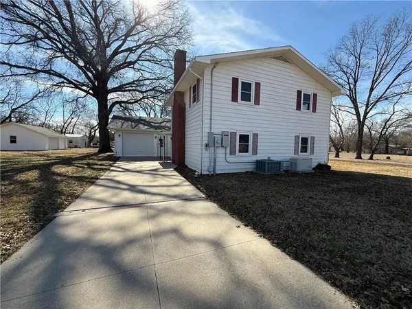 $262,000 | 792 South 196th Street, Pittsburg, KS 66762