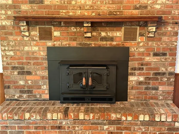 $262,000 | 792 South 196th Street, Pittsburg, KS 66762