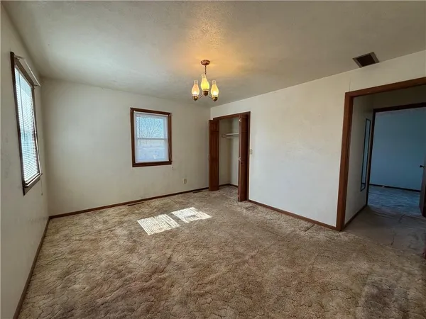 $262,000 | 792 South 196th Street, Pittsburg, KS 66762